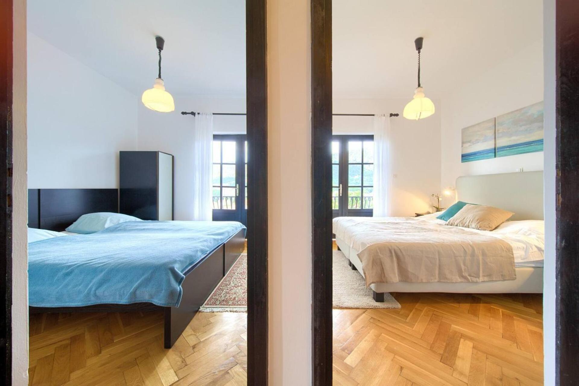 Apartments Nana - Baska エクステリア 写真